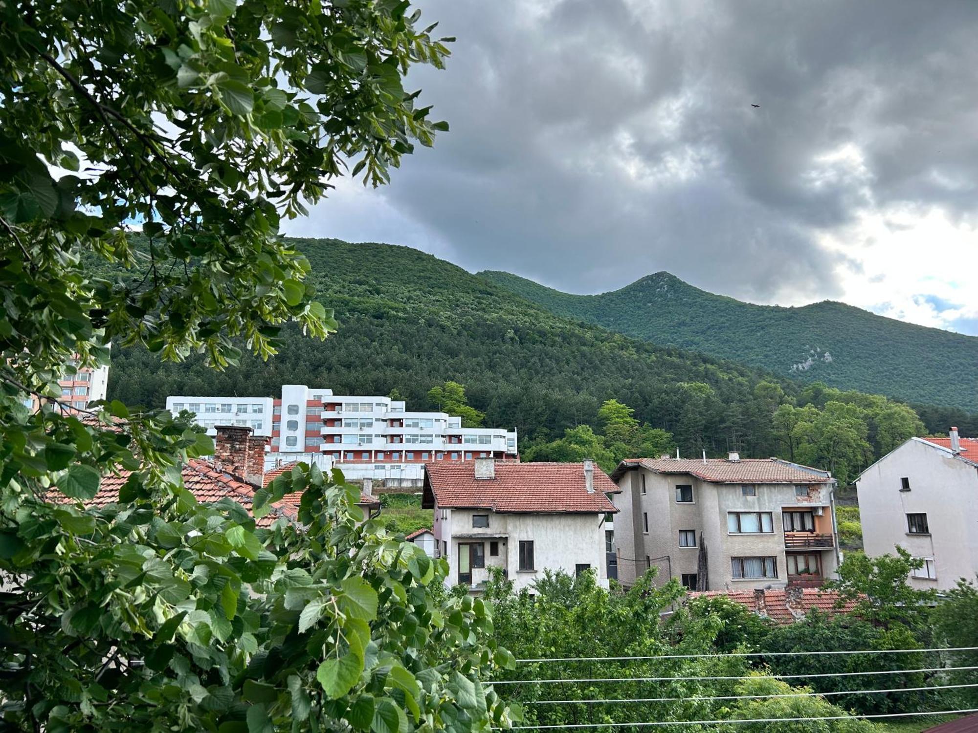 Apart House Ana Апартамент За Гости Ана Vratsa Ngoại thất bức ảnh